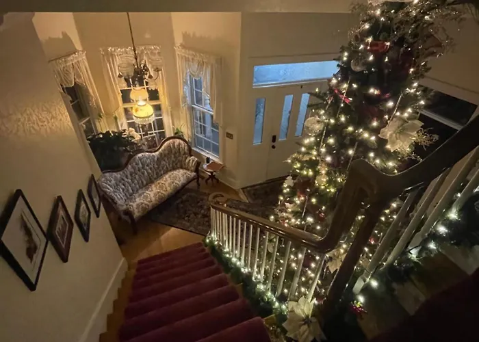 Exquisite Victorian Homestay Springfield