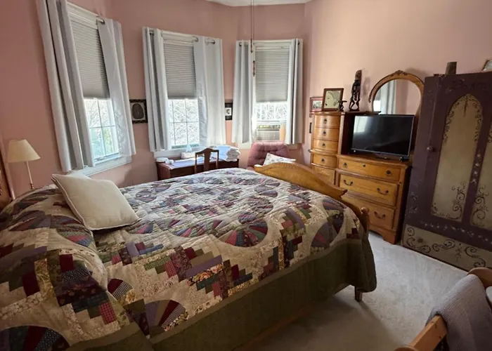Exquisite Victorian Homestay